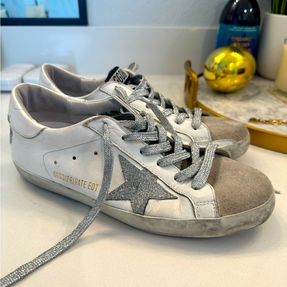Super star Private Edit Golden Goose with Bows. Excellent Used Condition